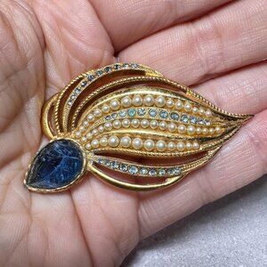 Peacock Feather Brooch Vintage Gold Tone Etched Back Blue Accent Stone